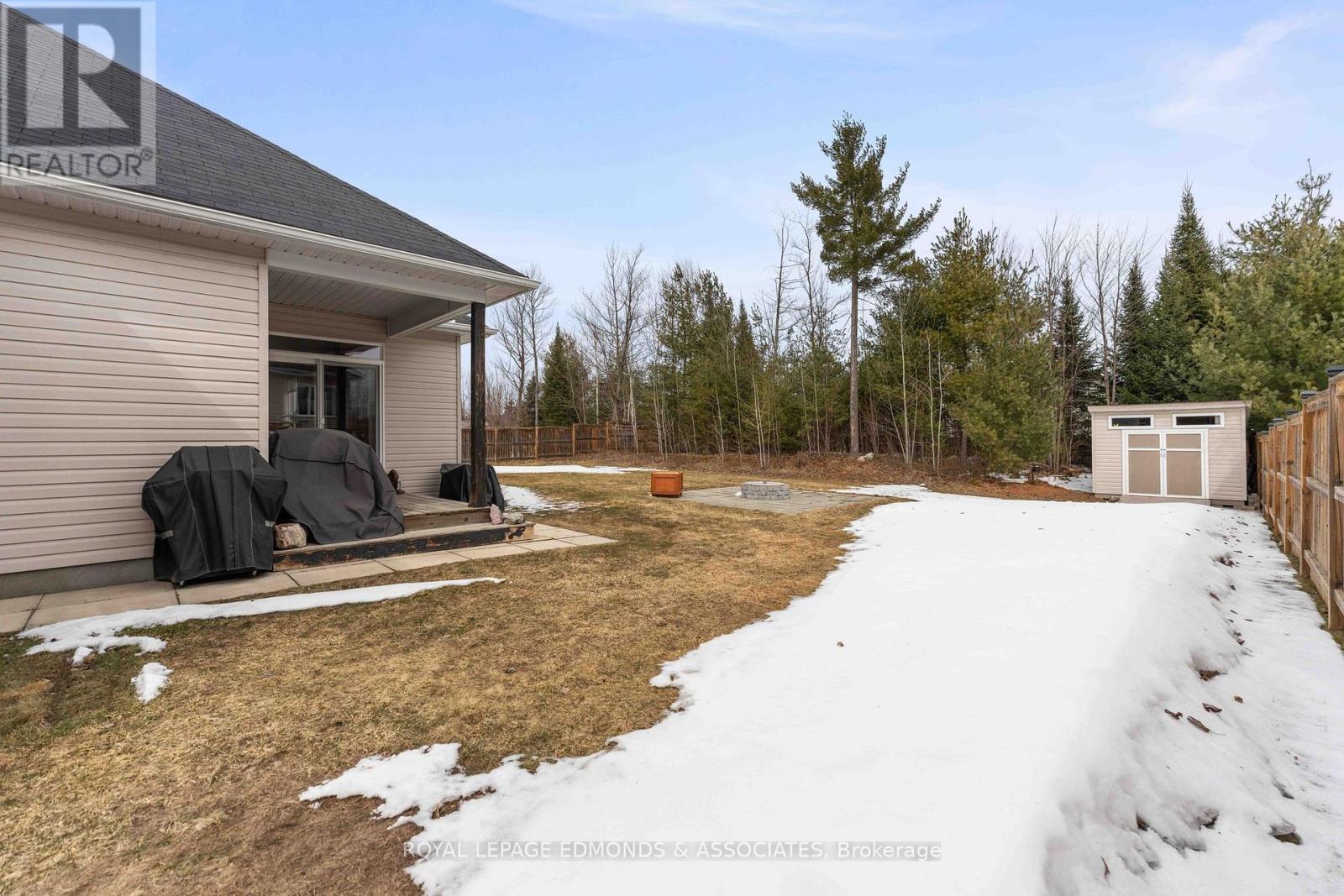 












31 BEDARD BOULEVARD

,
Petawawa,




Ontario
K8H0B7

