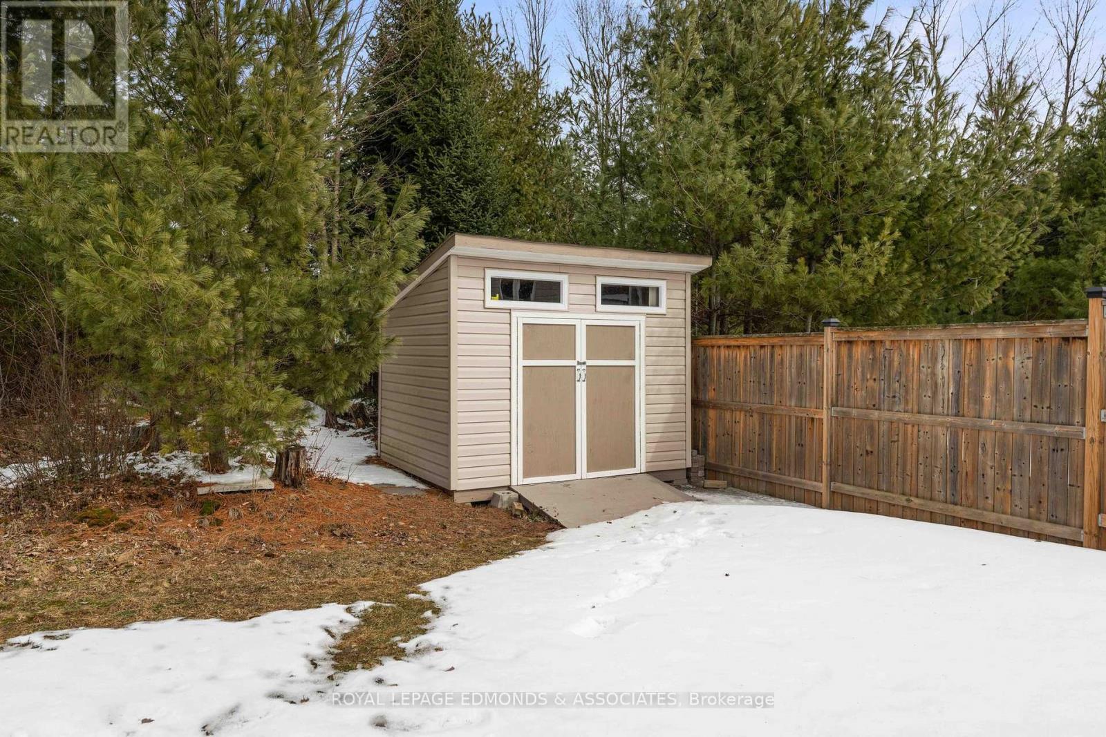 












31 BEDARD BOULEVARD

,
Petawawa,




Ontario
K8H0B7

