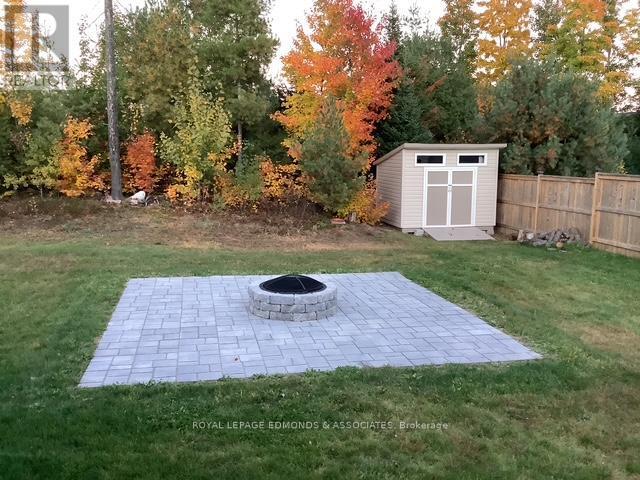 












31 BEDARD BOULEVARD

,
Petawawa,




Ontario
K8H0B7

