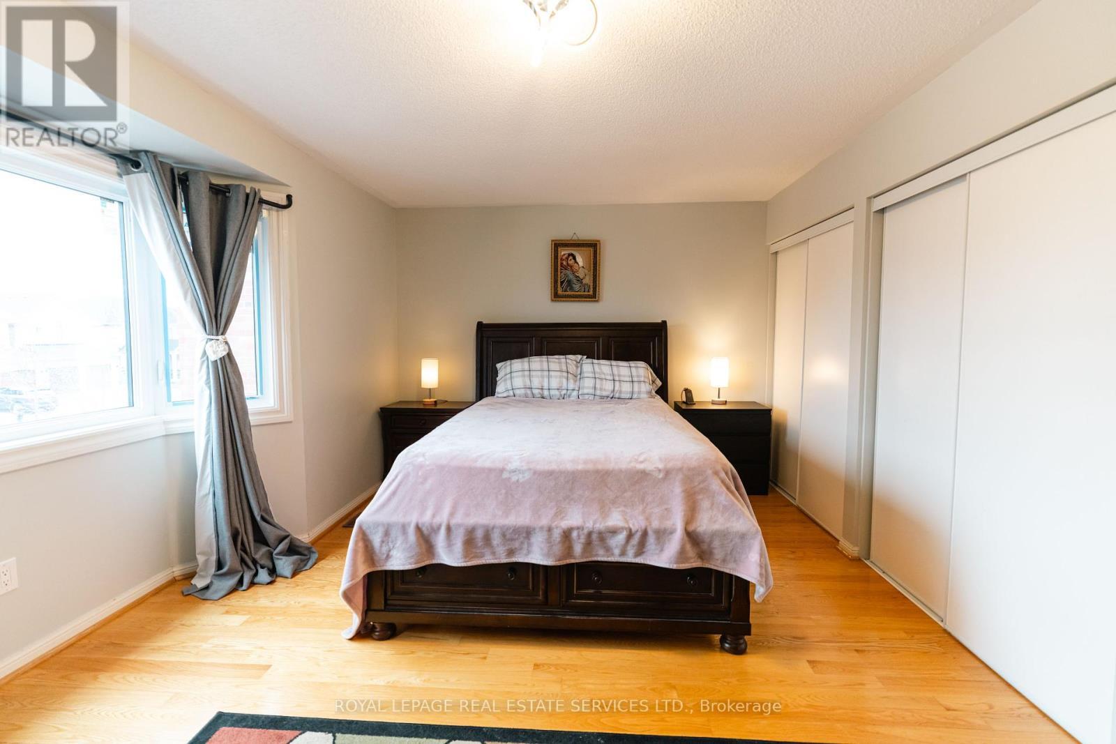 












1339 DUVAL DRIVE

,
Mississauga,




Ontario
L5V2W5

