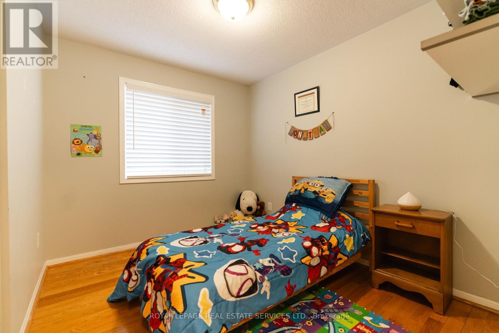 












1339 DUVAL DRIVE

,
Mississauga,




Ontario
L5V2W5

