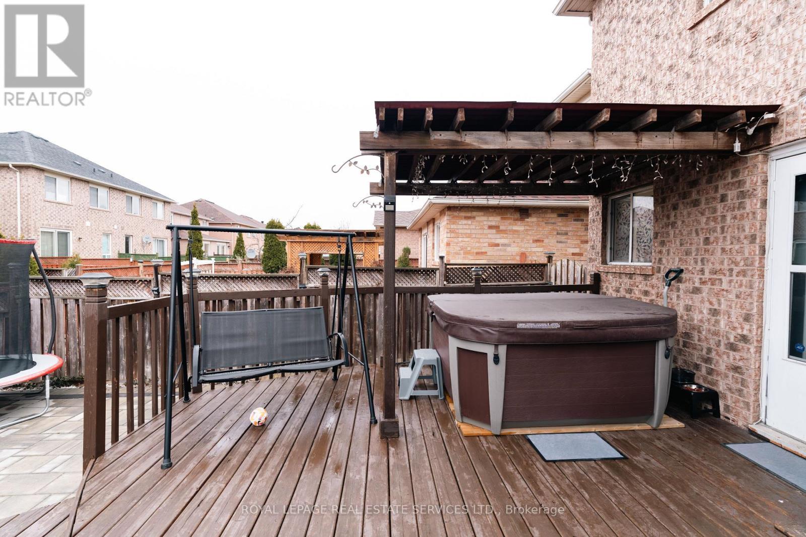 












1339 DUVAL DRIVE

,
Mississauga,




Ontario
L5V2W5

