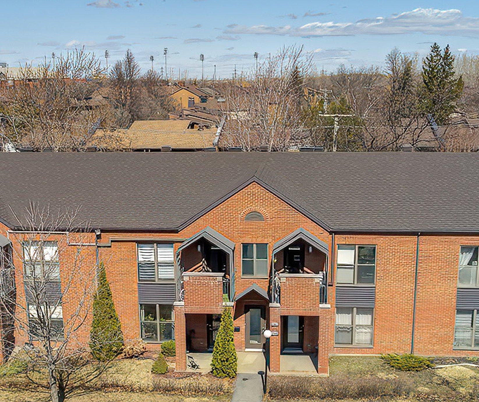 









7011


Av. Rondeau

,
Montréal (Anjou),




QC
H1K4W5

