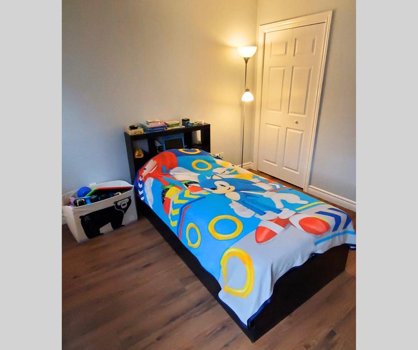 









7011


Av. Rondeau

,
Montréal (Anjou),




QC
H1K4W5

