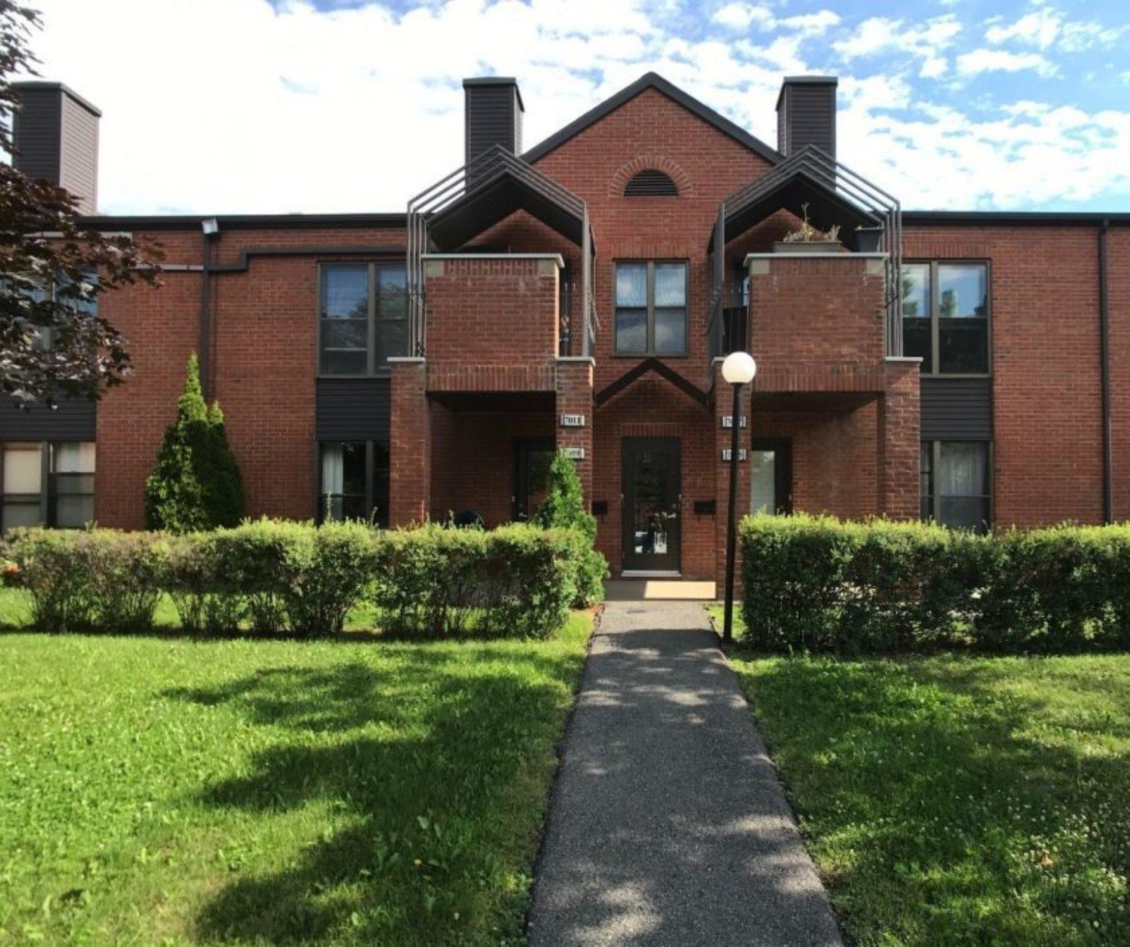 









7011


Av. Rondeau

,
Montréal (Anjou),




QC
H1K4W5


