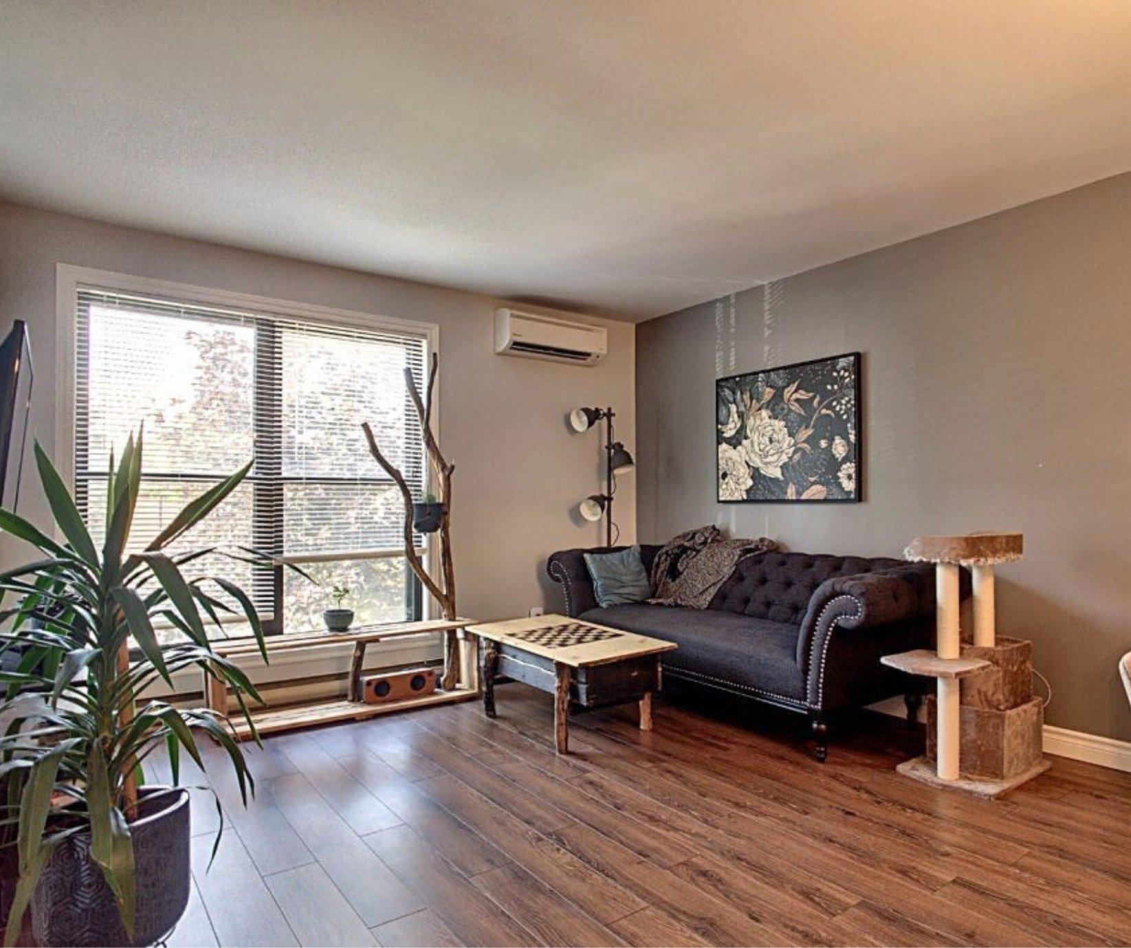 









7011


Av. Rondeau

,
Montréal (Anjou),




QC
H1K4W5

