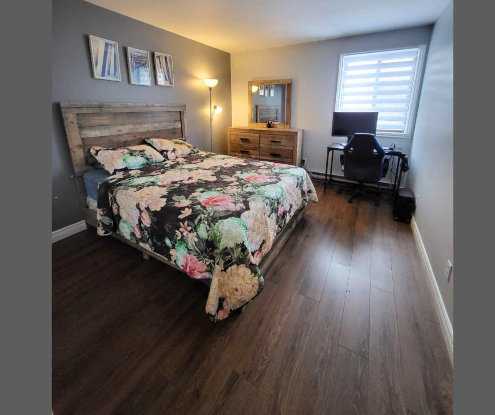 









7011


Av. Rondeau

,
Montréal (Anjou),




QC
H1K4W5

