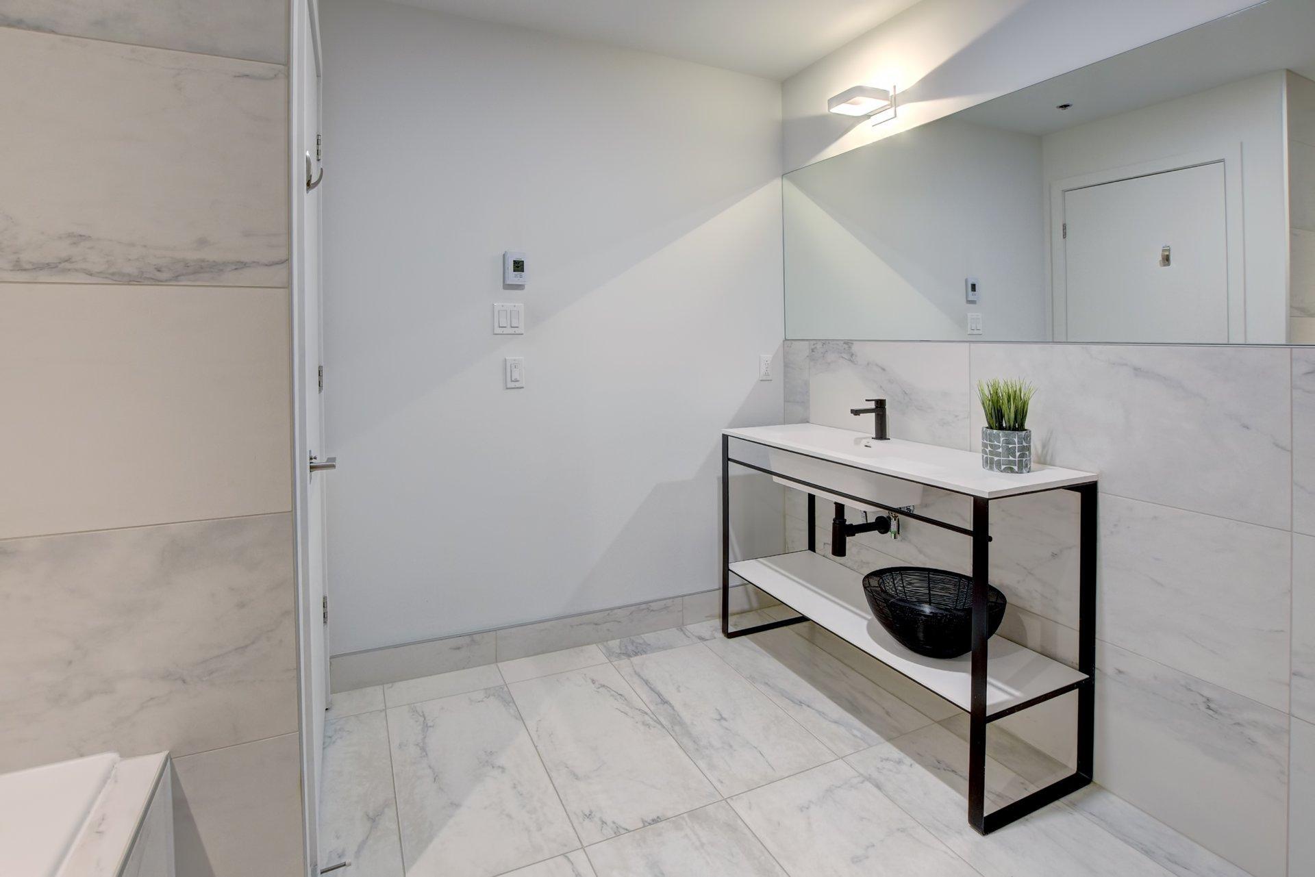 









281


Ch. du Bas-de-Ste-Thérèse

, 106,
Blainville,




QC
J7B0B3

