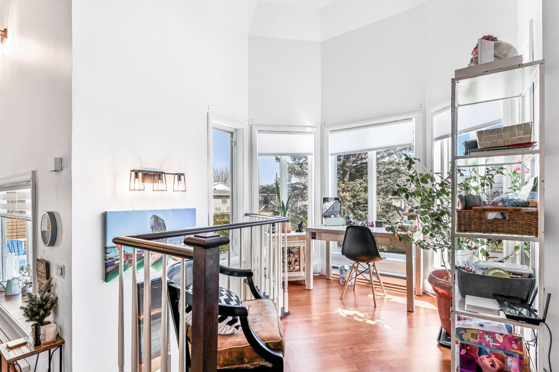 









1457


1re Rue

,
Saint-Paul-de-l'Île-aux-Noix,




QC
J0J1G0

