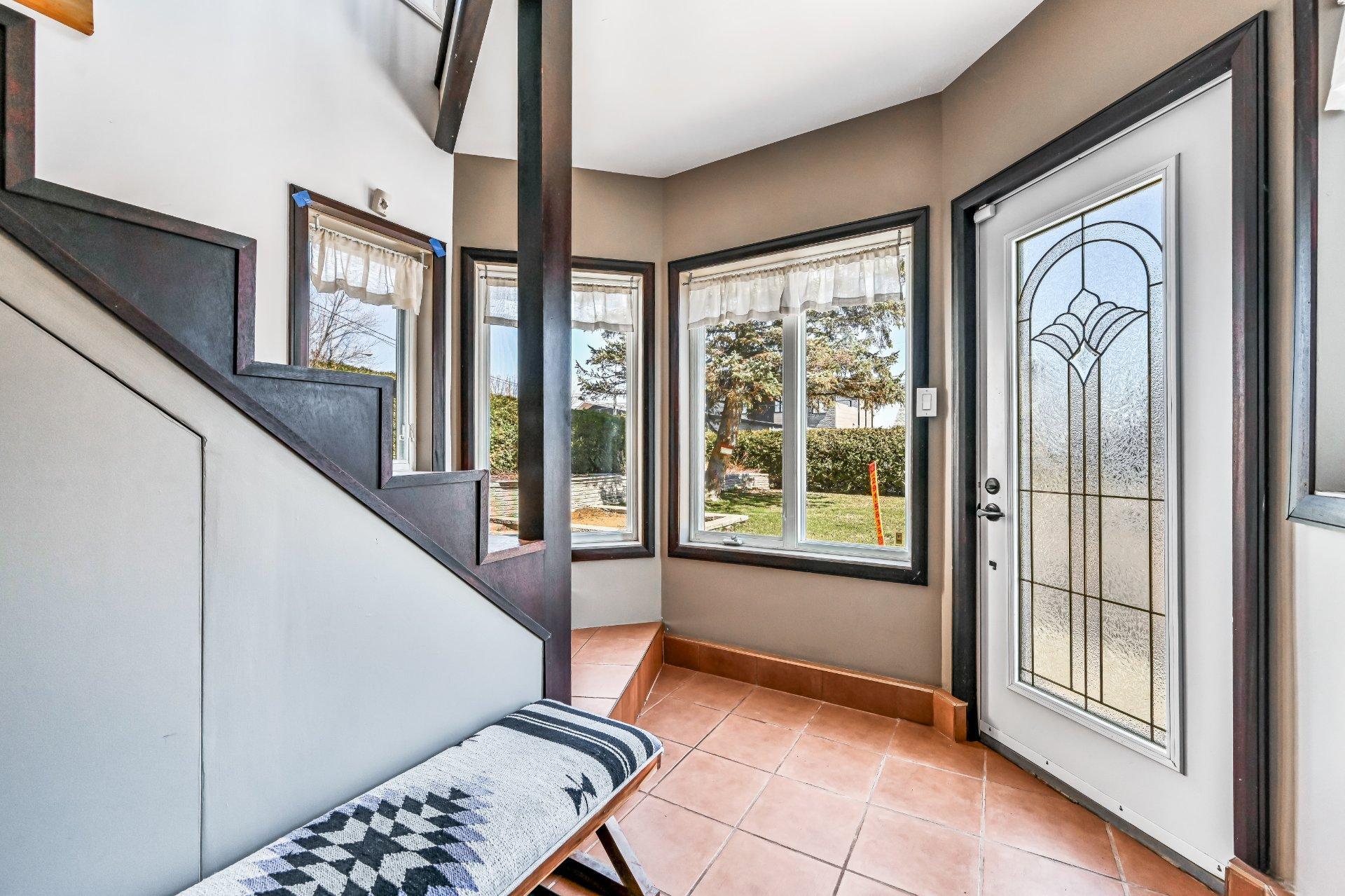 









1457


1re Rue

,
Saint-Paul-de-l'Île-aux-Noix,




QC
J0J1G0

