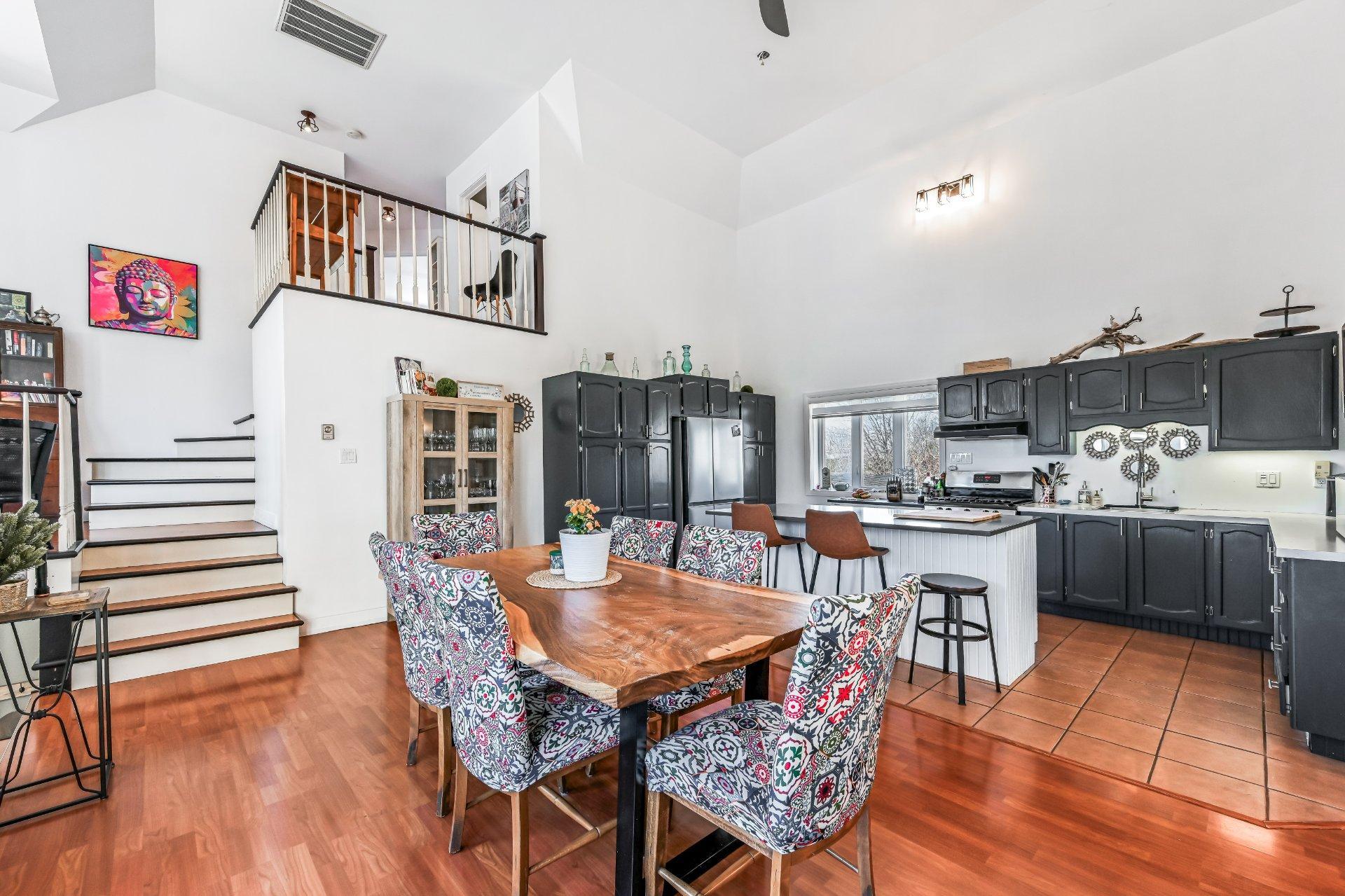 









1457


1re Rue

,
Saint-Paul-de-l'Île-aux-Noix,




QC
J0J1G0

