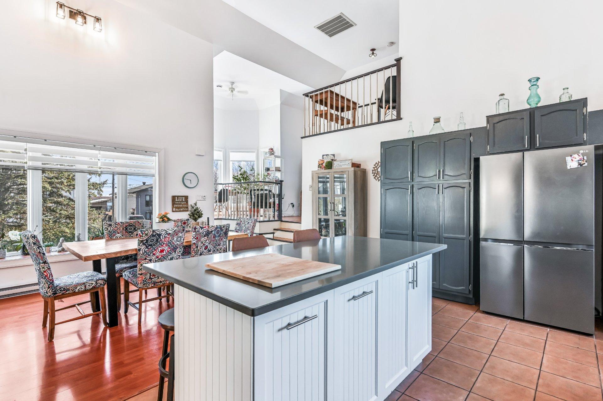 









1457


1re Rue

,
Saint-Paul-de-l'Île-aux-Noix,




QC
J0J1G0


