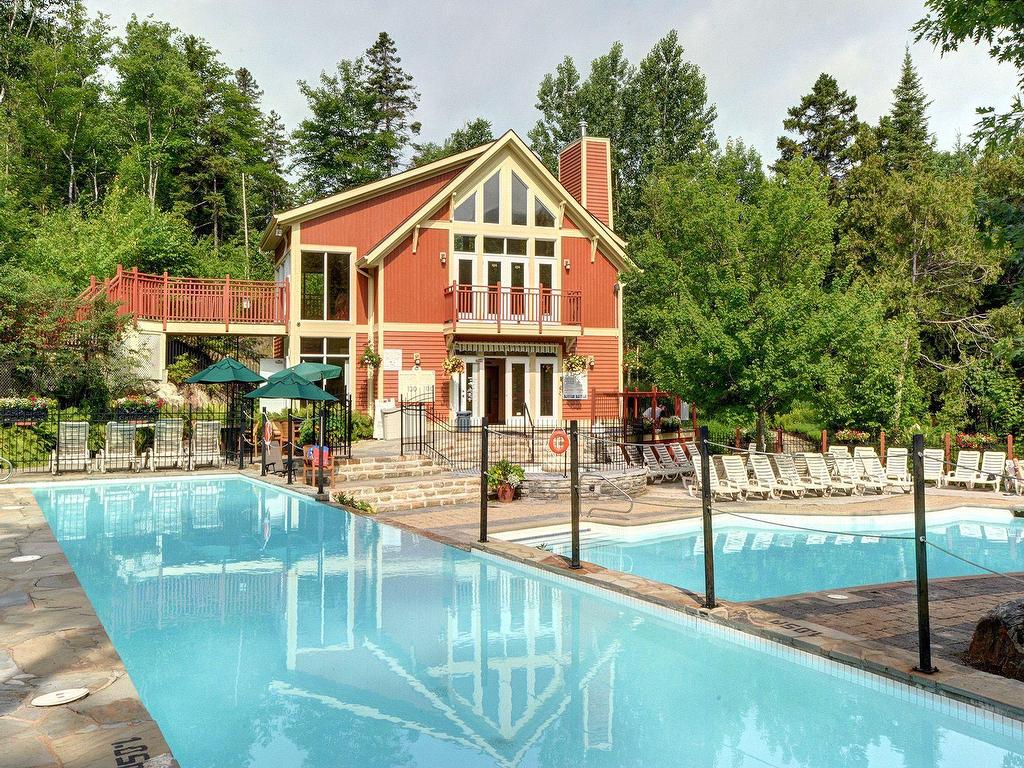 









223


Ch. des Quatre-Sommets

, 3,
Mont-Tremblant,




QC
J8E1C6

