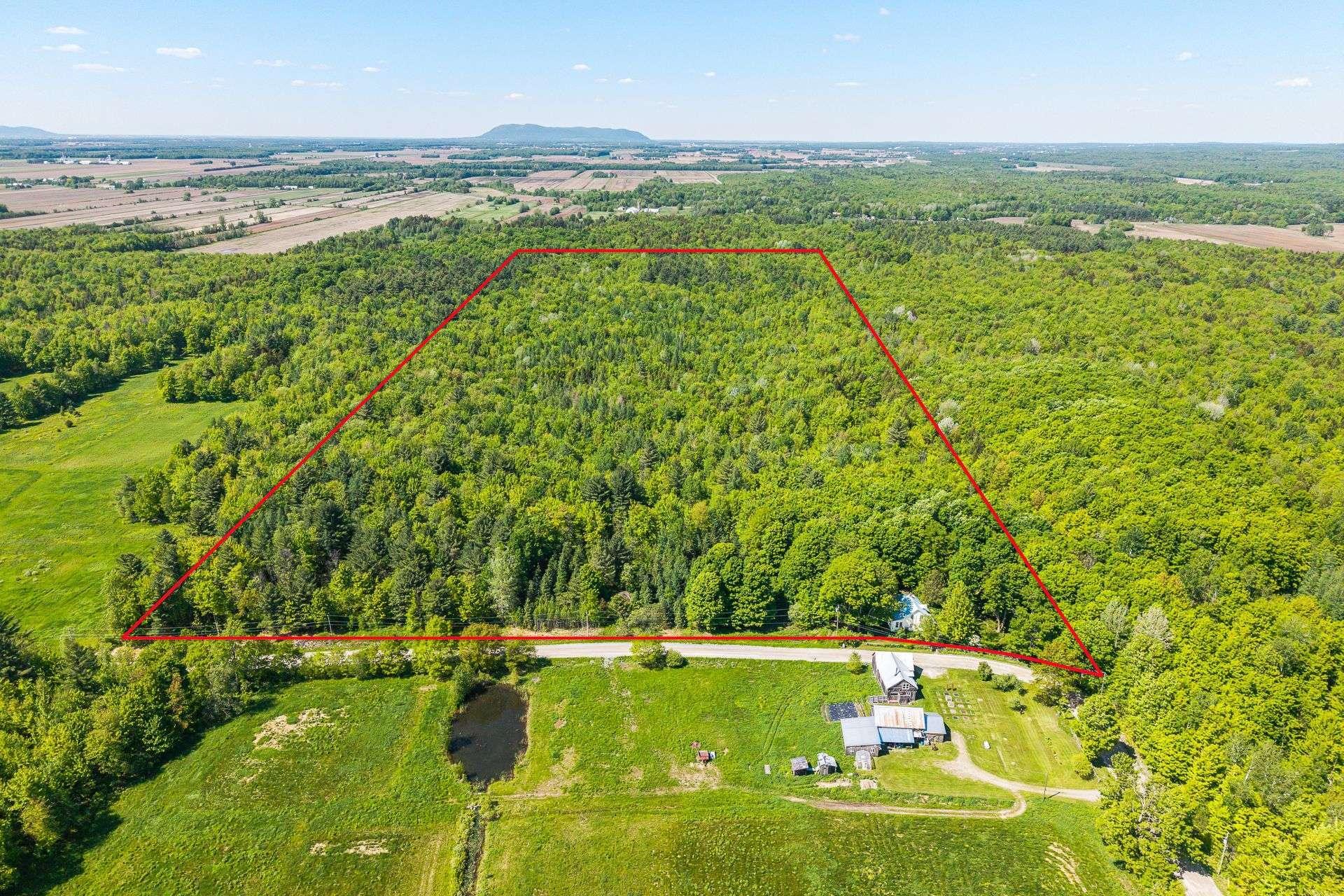 









120

 - 123


Ch. Lawrence

,
Brigham,




QC
J2K4Z8

