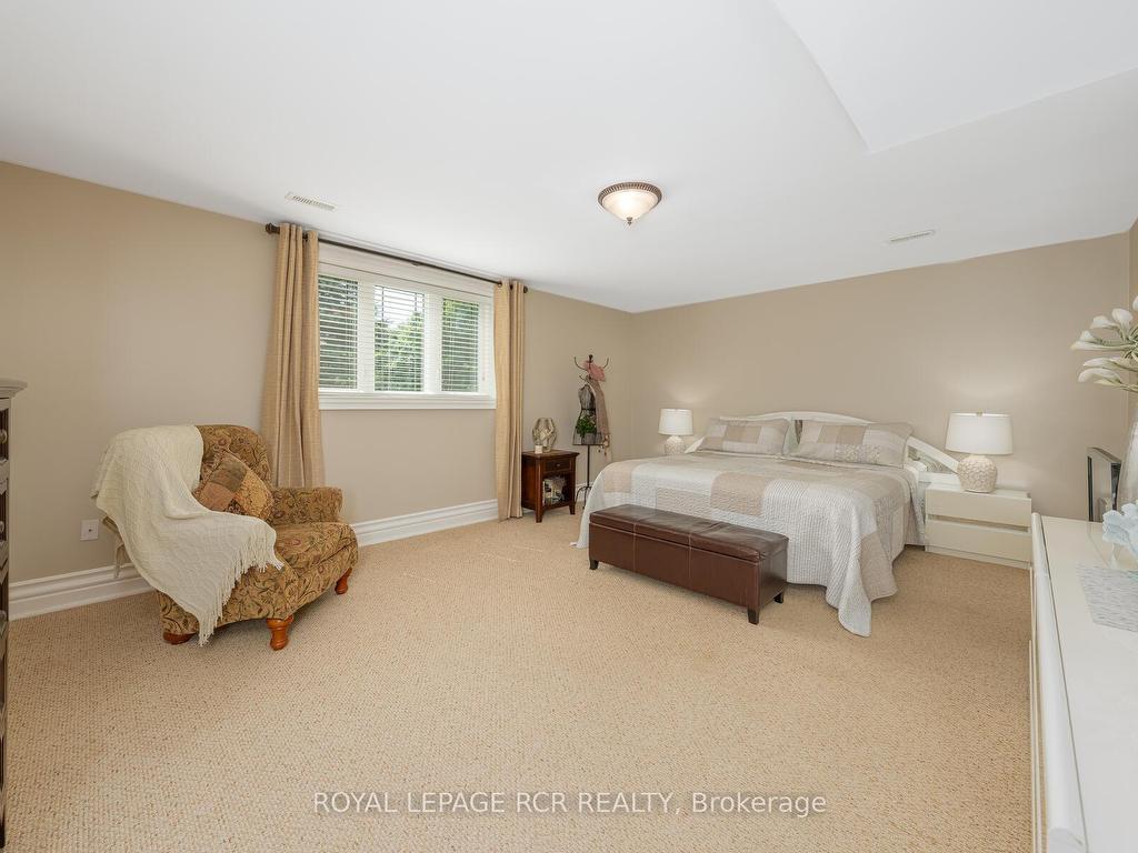 









4987


Fourth

Line,
Halton Hills,




ON
L7J 2L8

