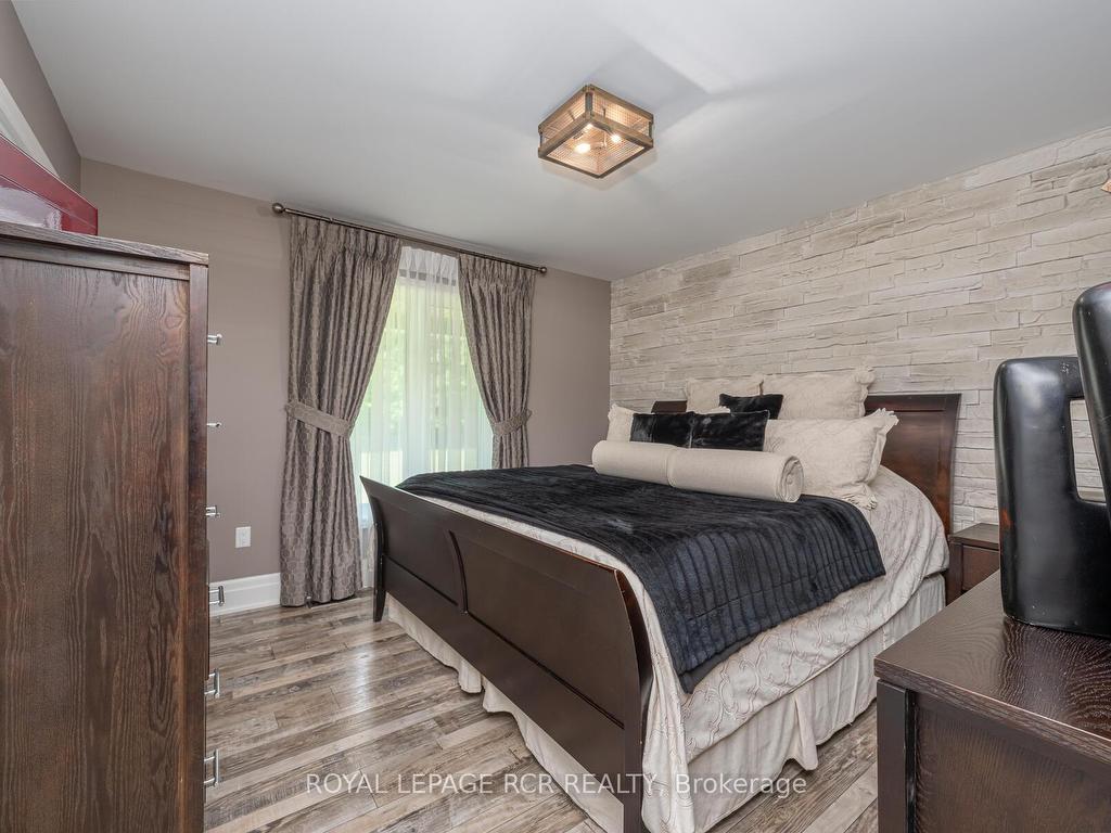 









4987


Fourth

Line,
Halton Hills,




ON
L7J 2L8

