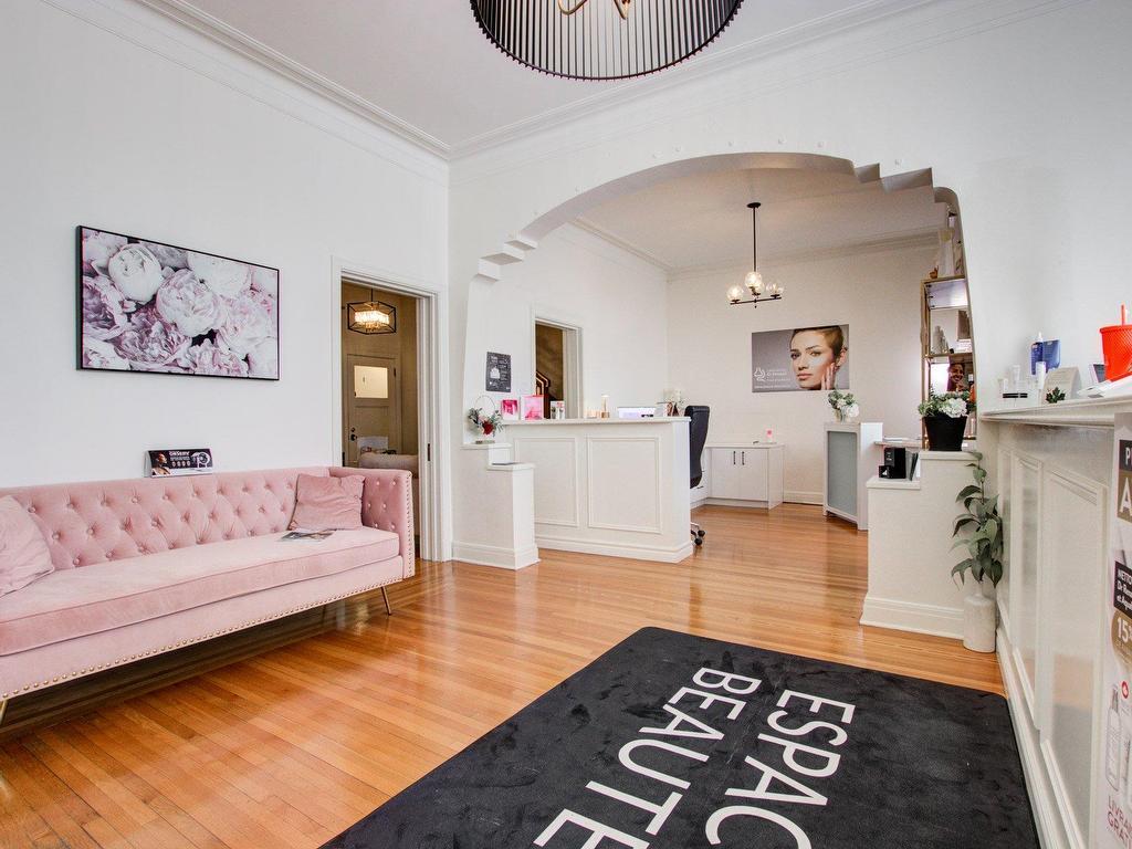 









47

 - 47A


Rue du Roi

,
Sorel-Tracy,




QC
J3P4M6

