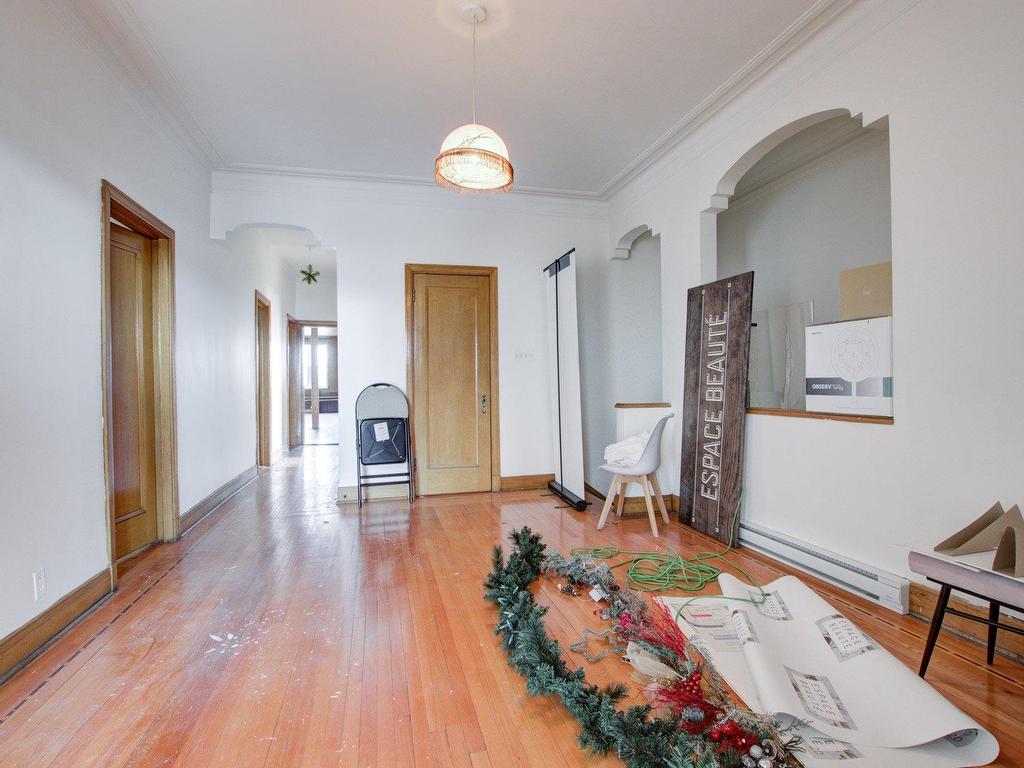 









47

 - 47A


Rue du Roi

,
Sorel-Tracy,




QC
J3P4M6

