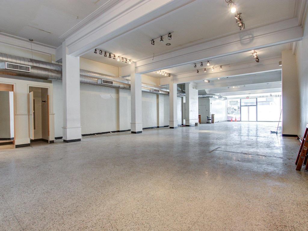 









47

 - 47A


Rue du Roi

,
Sorel-Tracy,




QC
J3P4M6

