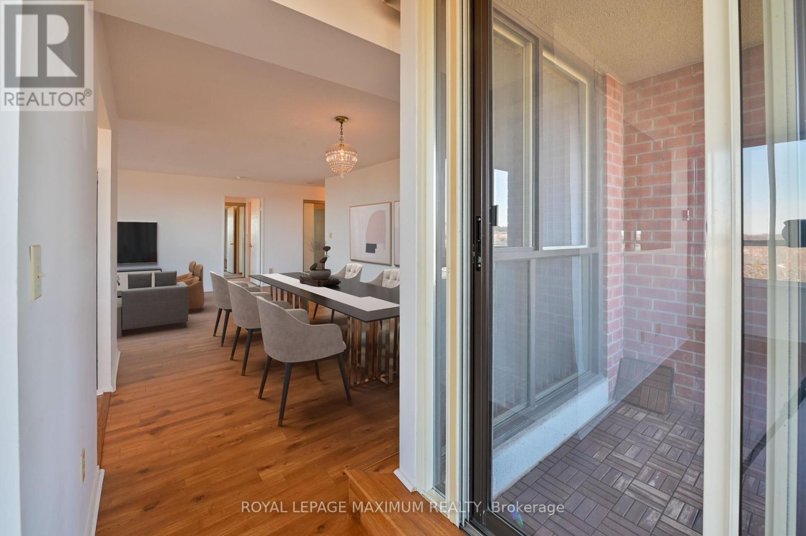 












804 - 33 WELDRICK ROAD E

,
Richmond Hill,




Ontario
L4C8W4

