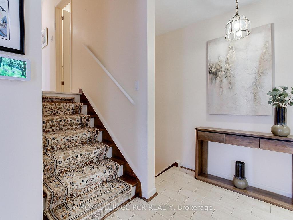 









4


Thornlea

Court,
Markham,




ON
L3T 2R2

