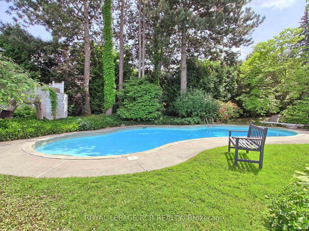 









4


Thornlea

Court,
Markham,




ON
L3T 2R2

