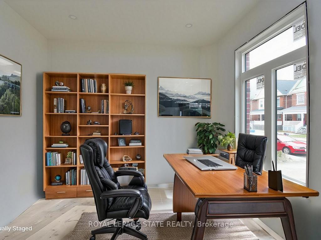 









279


Hess

Street South,
Hamilton,




ON
L8P 3P6

