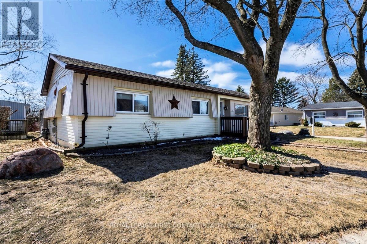 












25 HAWTHORNE DRIVE

,
Innisfil,




Ontario
L9S1P1

