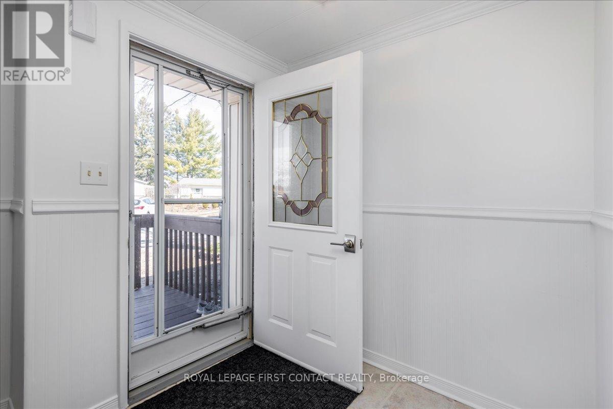 












25 HAWTHORNE DRIVE

,
Innisfil,




Ontario
L9S1P1

