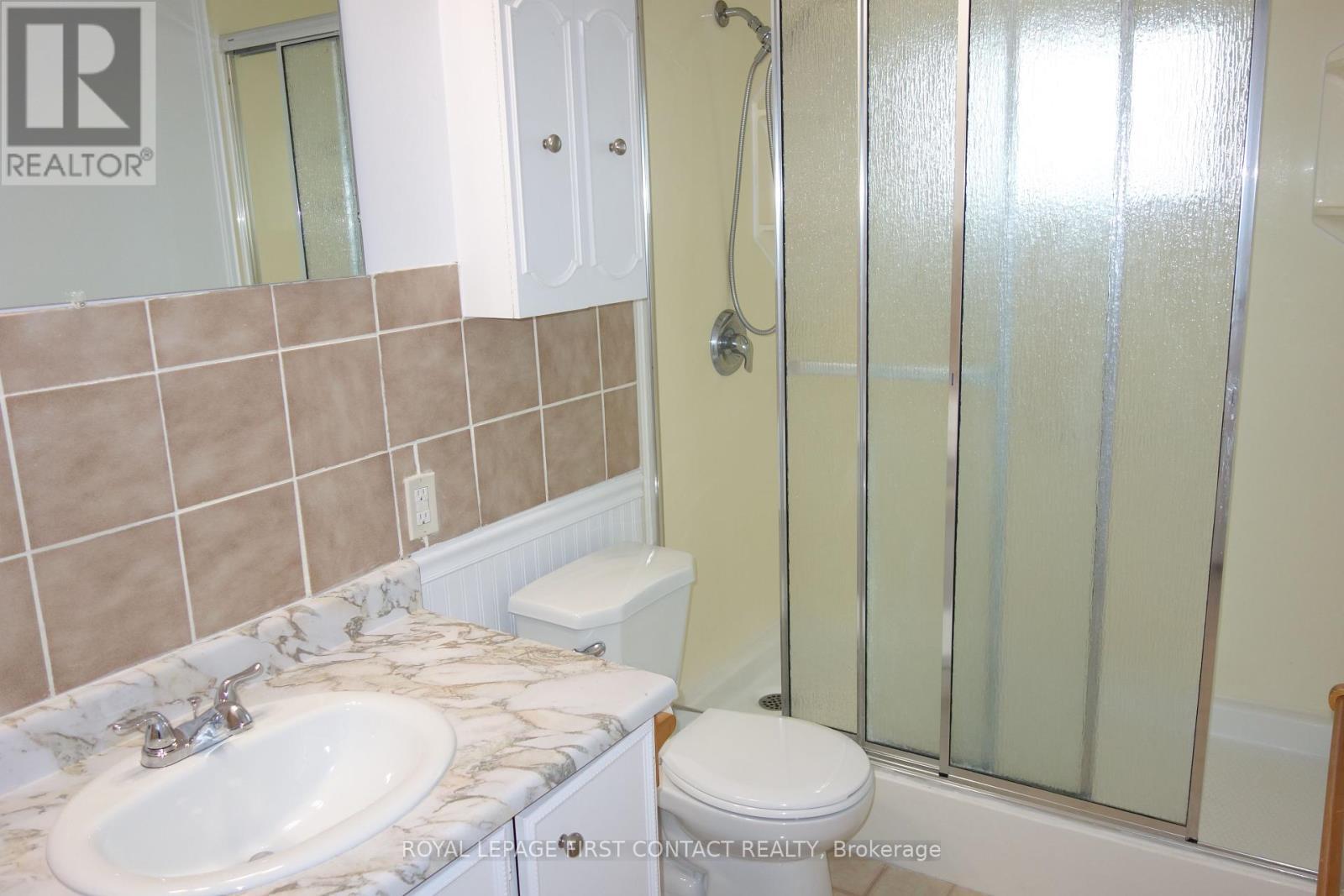 












25 HAWTHORNE DRIVE

,
Innisfil,




Ontario
L9S1P1


