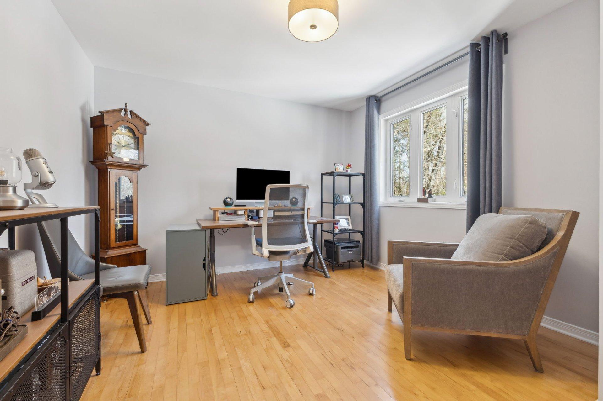 









39


Ch. de la Topaze

,
L'Ange-Gardien,




QC
J8L0G1

