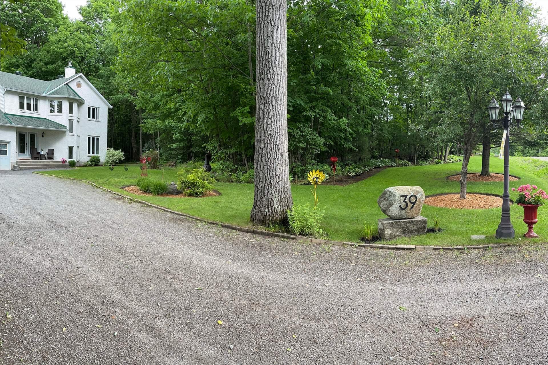 









39


Ch. de la Topaze

,
L'Ange-Gardien,




QC
J8L0G1

