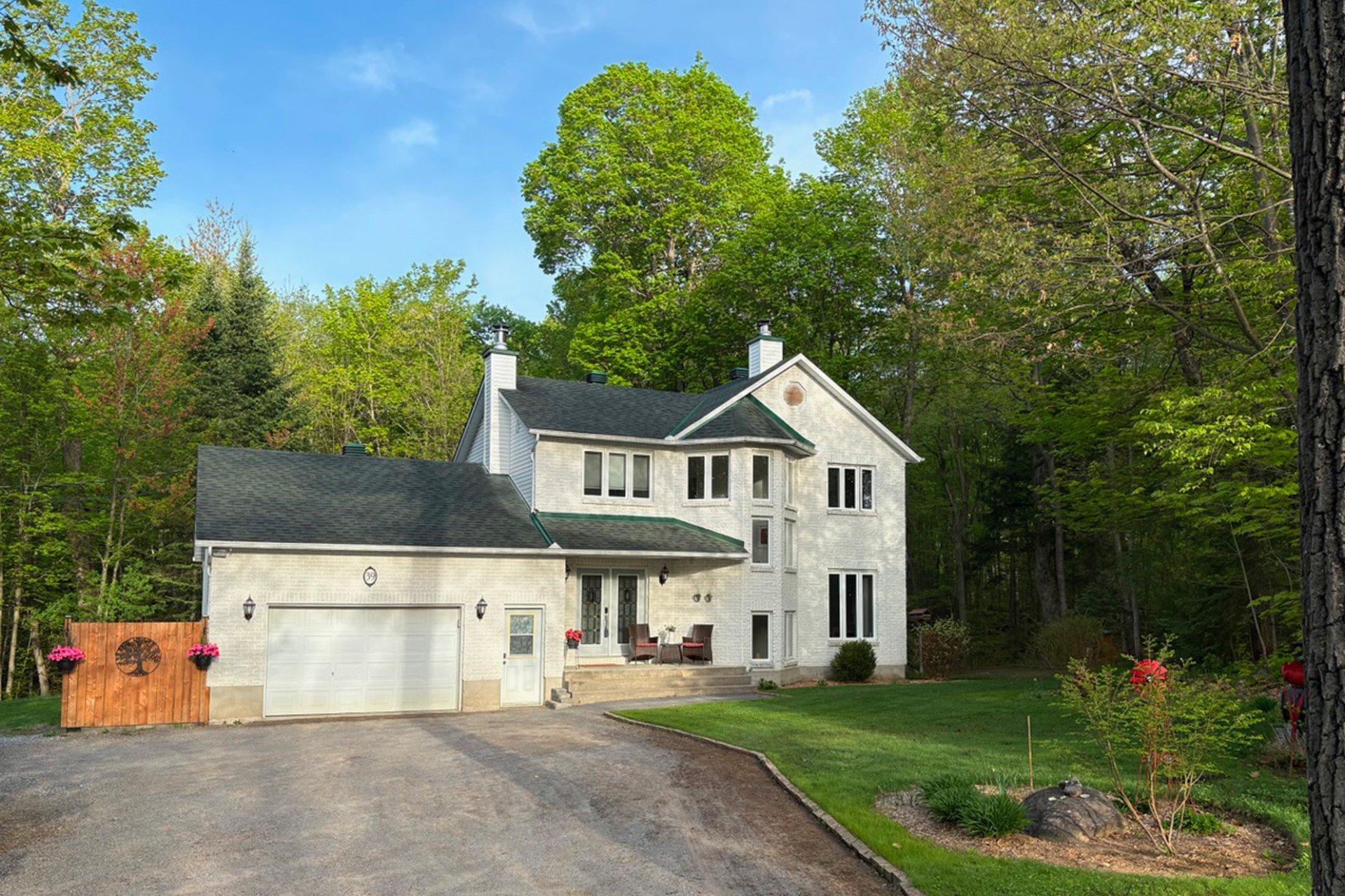 









39


Ch. de la Topaze

,
L'Ange-Gardien,




QC
J8L0G1

