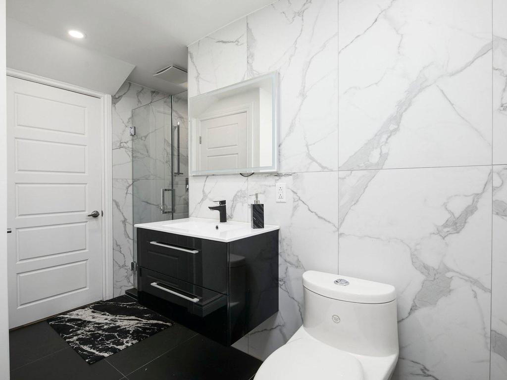 









1069


Rue des Crocus

,
Laval (Sainte-Dorothée),




QC
H7Y2H6

