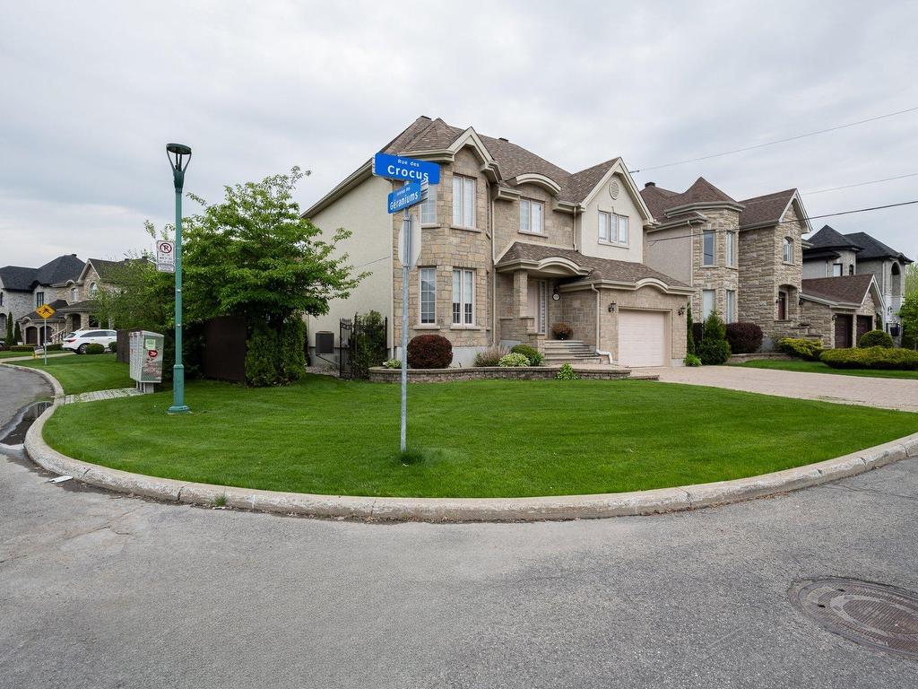 









1069


Rue des Crocus

,
Laval (Sainte-Dorothée),




QC
H7Y2H6

