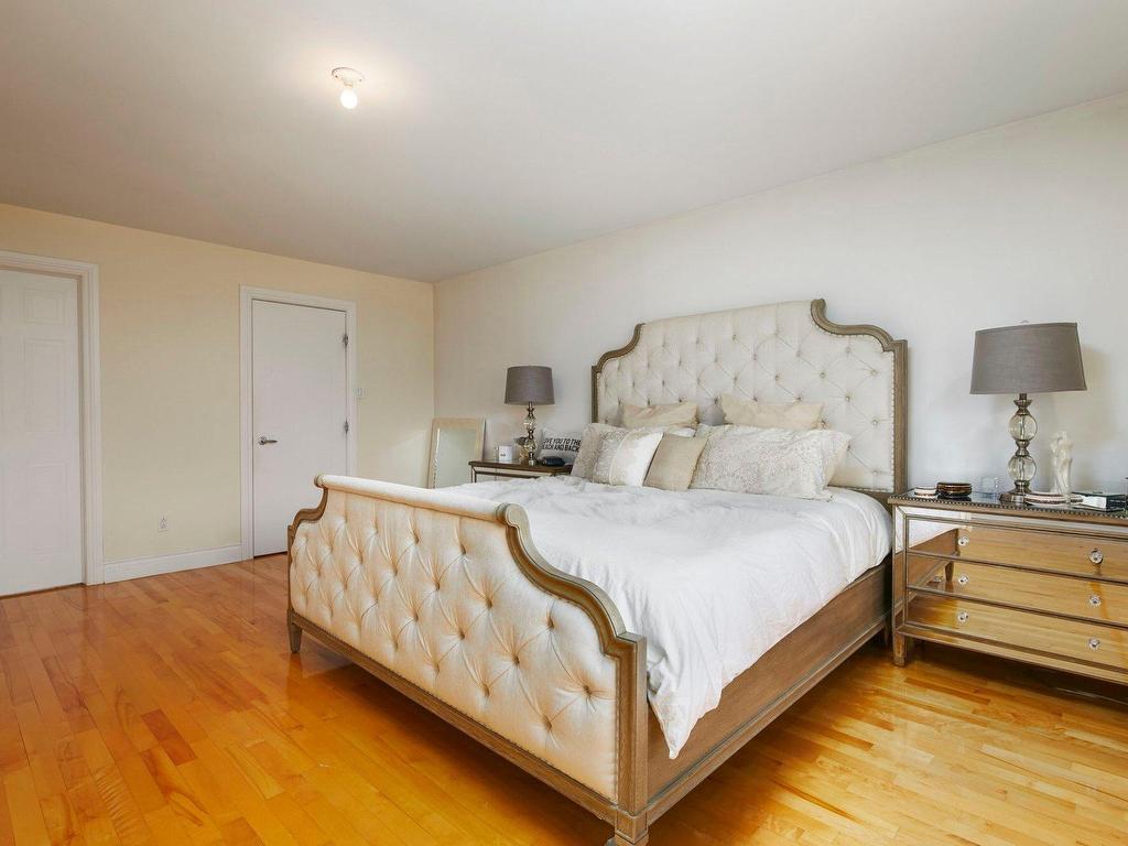 









1069


Rue des Crocus

,
Laval (Sainte-Dorothée),




QC
H7Y2H6

