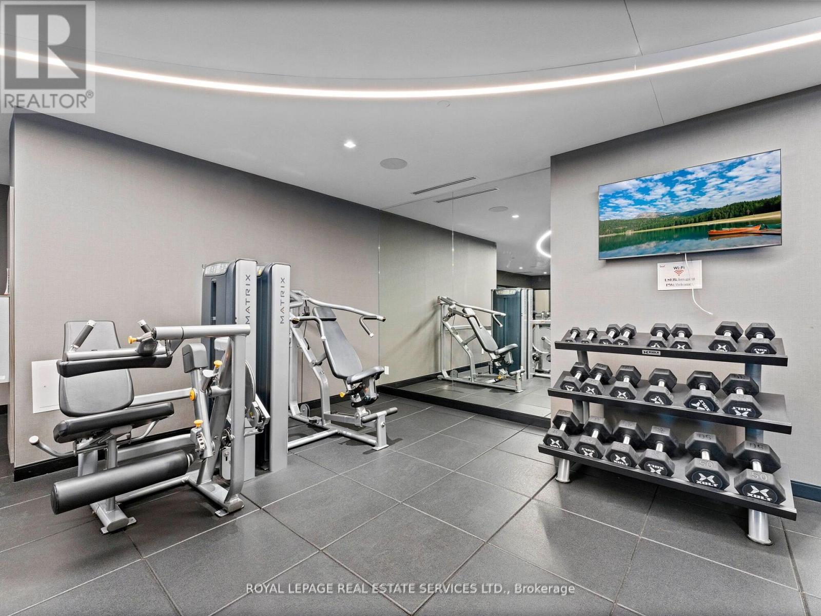 












215 - 286 MAIN STREET

,
Toronto,




Ontario
M4C4X5


