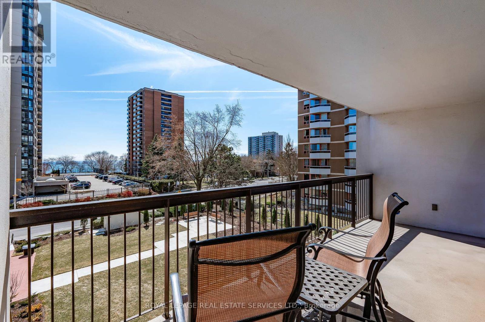 












301 - 2185 MARINE DRIVE

,
Oakville,




Ontario
L6L5L6

