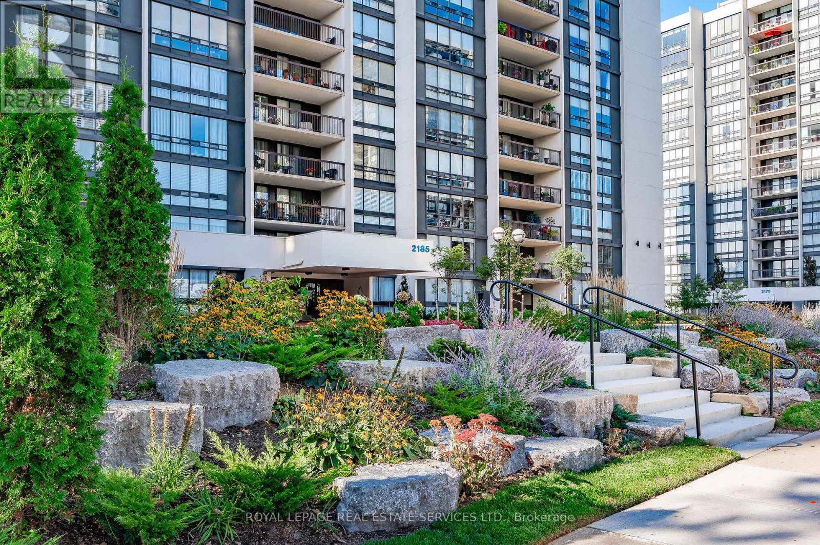 












301 - 2185 MARINE DRIVE

,
Oakville,




Ontario
L6L5L6

