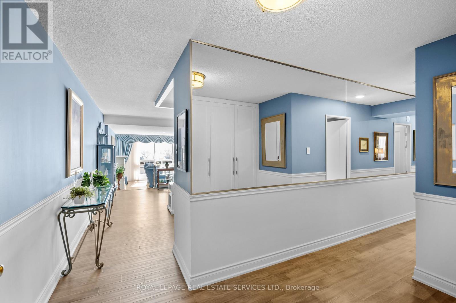 












301 - 2185 MARINE DRIVE

,
Oakville,




Ontario
L6L5L6

