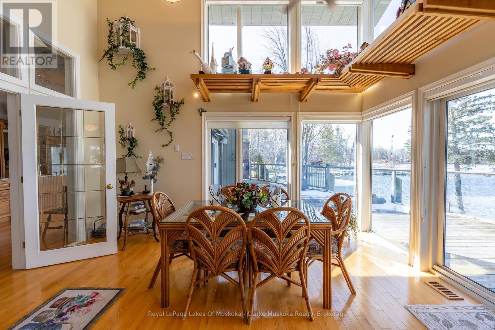 












2612 BAGULEY ROAD

,
Severn (Port Severn),




Ontario
L0K1S0

