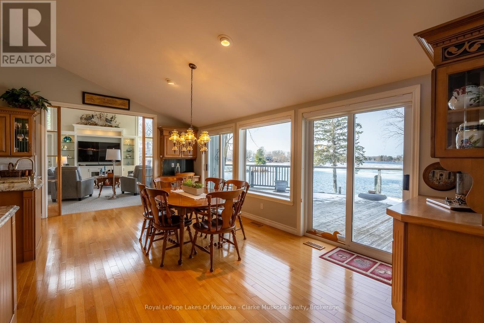 












2612 BAGULEY ROAD

,
Severn (Port Severn),




Ontario
L0K1S0

