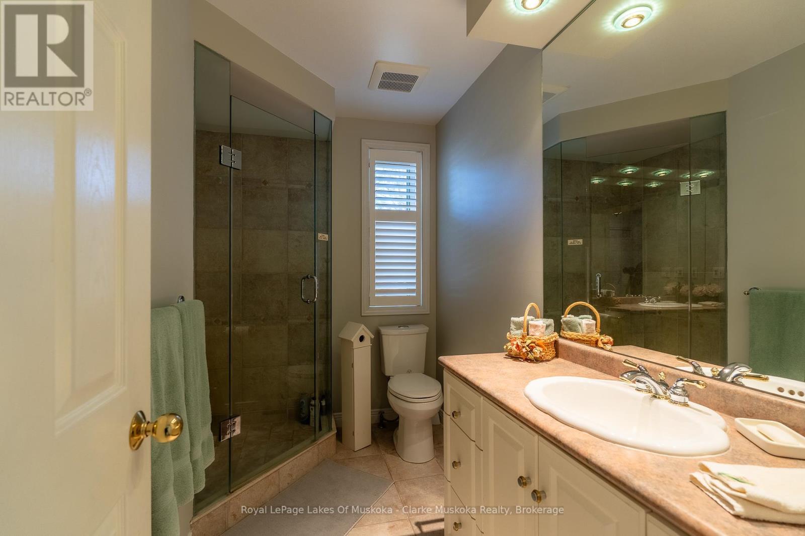 












2612 BAGULEY ROAD

,
Severn (Port Severn),




Ontario
L0K1S0

