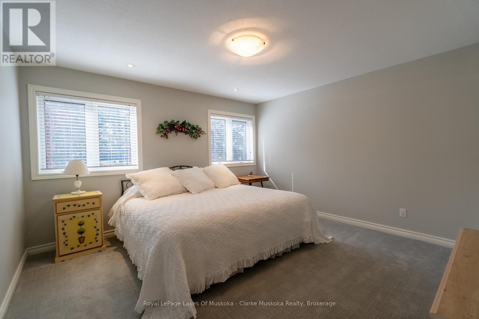 












2612 BAGULEY ROAD

,
Severn (Port Severn),




Ontario
L0K1S0

