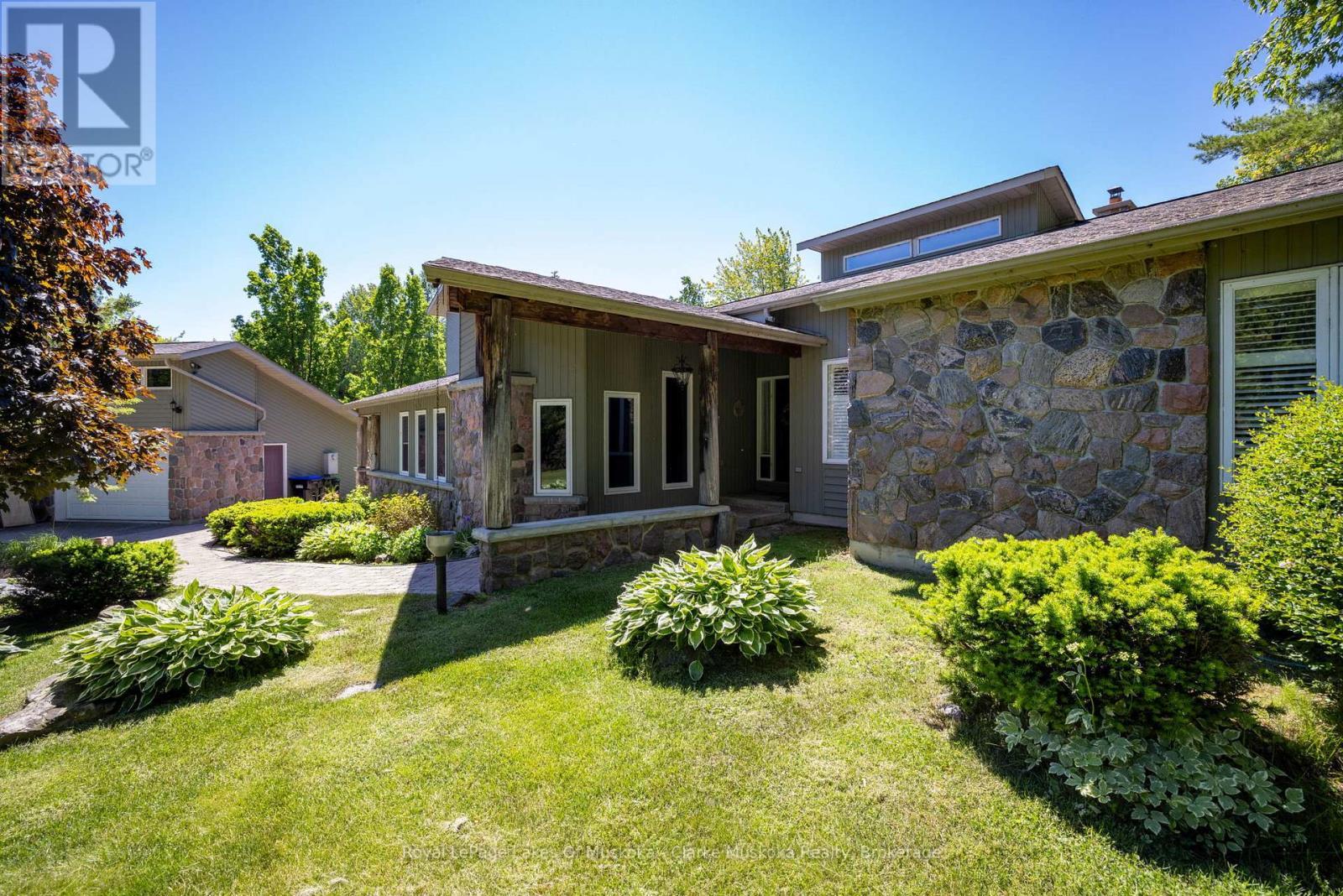 












2612 BAGULEY ROAD

,
Severn (Port Severn),




Ontario
L0K1S0

