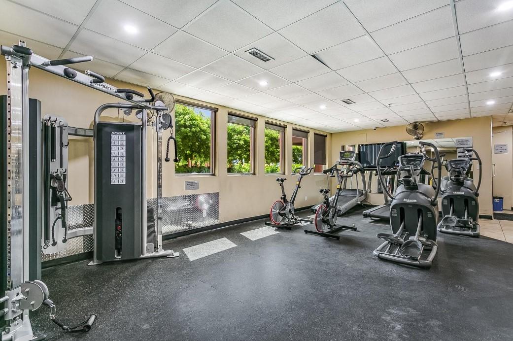 









654


Cook

Road, 633,
Kelowna,




BC
V1W 3G7

