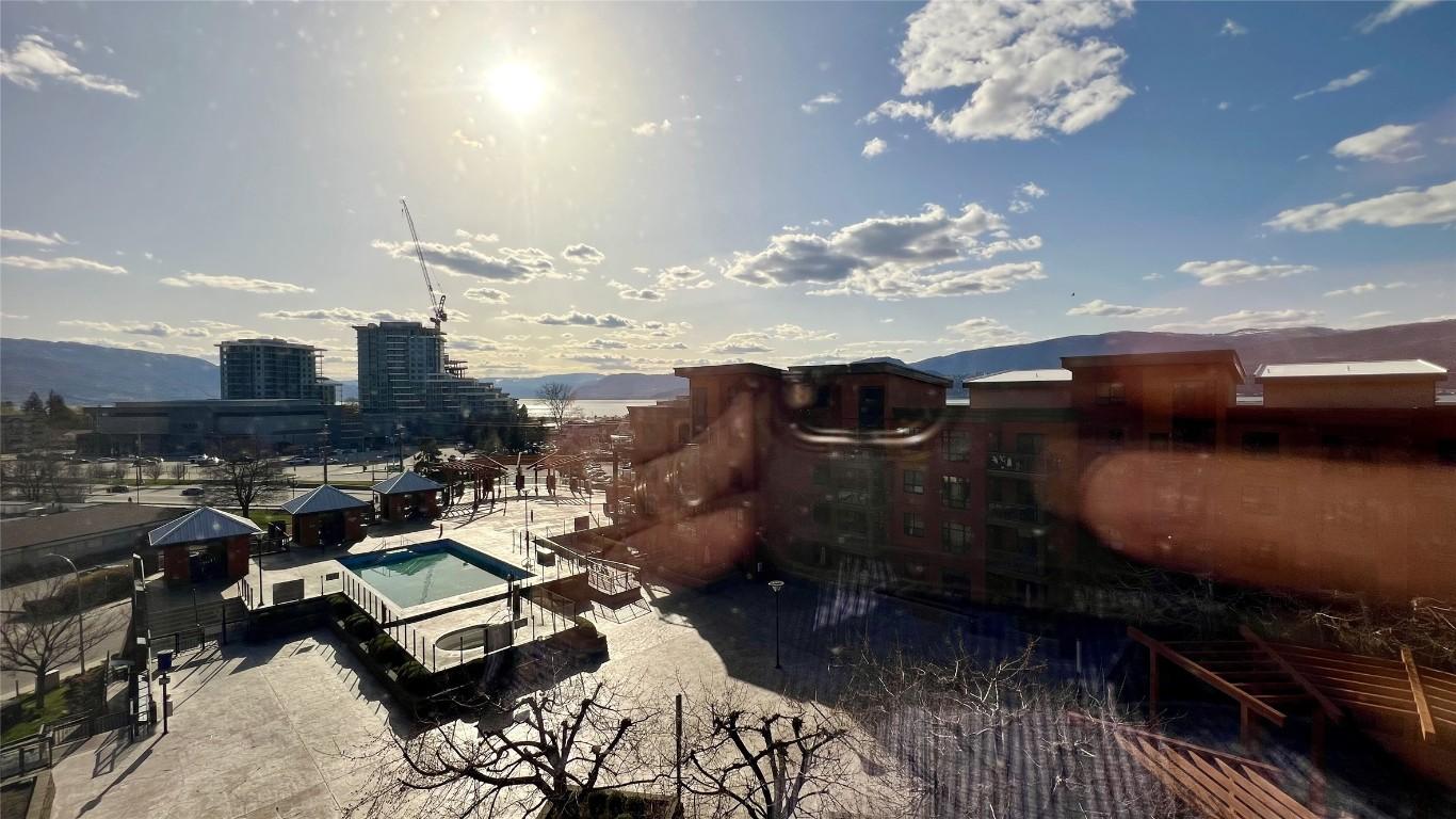 









654


Cook

Road, 633,
Kelowna,




BC
V1W 3G7

