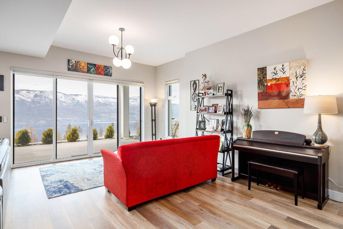 









9814


Beacon Hill

Crescent,
Lake Country,




BC
V4V 0A9

