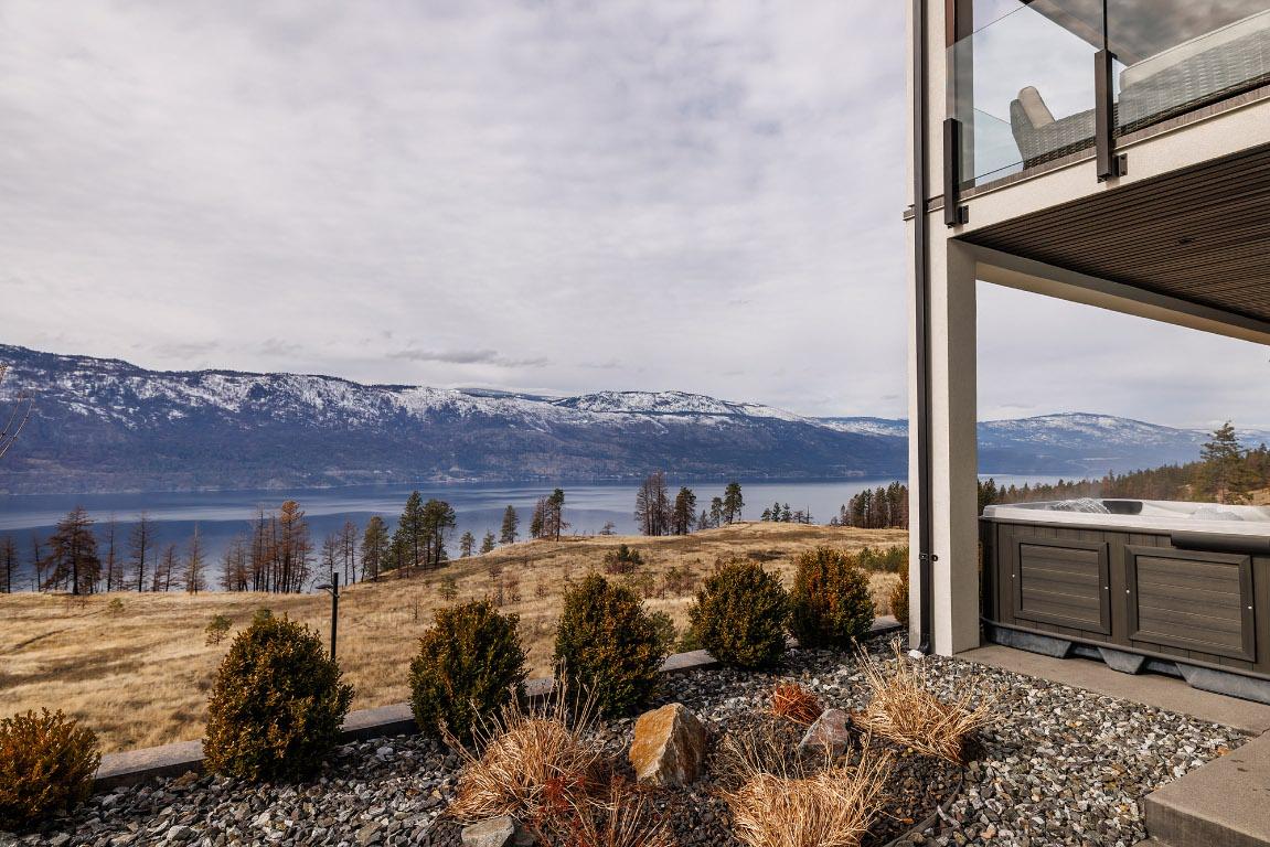 









9814


Beacon Hill

Crescent,
Lake Country,




BC
V4V 0A9

