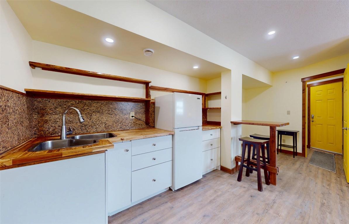 









530


CUMMINGS

Road,
Kimberley,




BC
V1A 2E1

